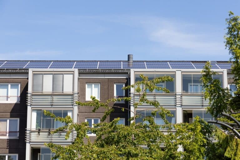 Der rechtliche Rahmen: Genehmigungen für Solaranlagen