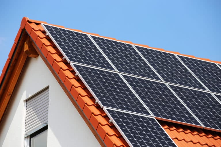 Die besten Apps und Tools zur Überwachung Ihrer Solaranlage