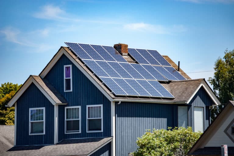 Photovoltaikanlagen: Ein Vergleich zwischen Miet- und Kaufmodellen